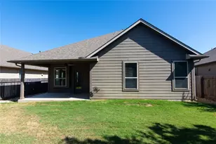 204 Serrano St, Georgetown, TX 78628 - Photo 38