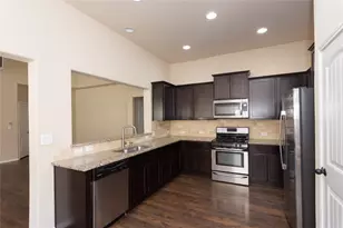 204 Serrano St, Georgetown, TX 78628 - Photo 28