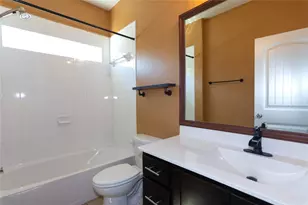 204 Serrano St, Georgetown, TX 78628 - Photo 16