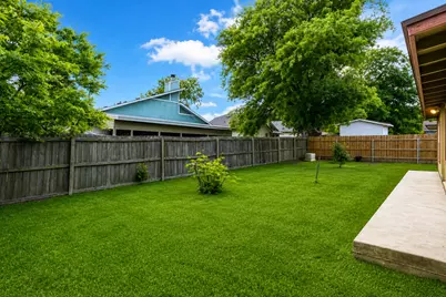 5611 Meadow Crest, Austin, TX 78744 - Photo 6