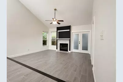 5611 Meadow Crest, Austin, TX 78744 - Photo 8