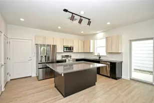 7601 Cooper Ln, Austin, TX 78745 - Photo 8