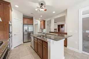 207 Breezeway Ln, Georgetown, TX 78633 - Photo 4