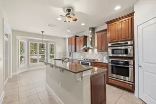 207 Breezeway Ln, Georgetown, TX 78633 - Photo 2