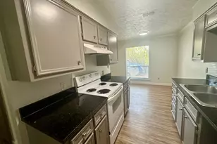 1103 Hillyer St, San Marcos, TX 78666 - Photo 12