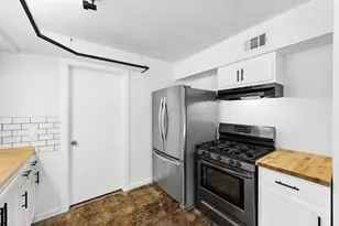 2200 Cadiz Cir, Austin, TX 78741 - Photo 10