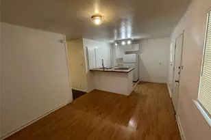 2711 Hemphill Park, Austin, TX 78705 - Photo 4