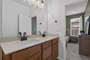 223 Pitkin Dr, Lockhart, TX 78644 - Photo 20