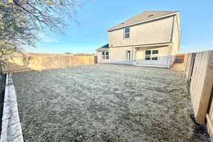 150 Oriole St, Kyle, TX 78640 - Photo 8