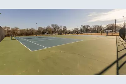 1212 N Main Street, Elgin, TX 78621 - Photo 30