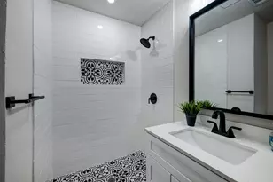 5001 Cottonwood Cir, Austin, TX 78723 - Photo 24