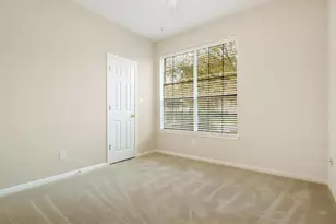 144 Oxford Dr, Kyle, TX 78640 - Photo 18