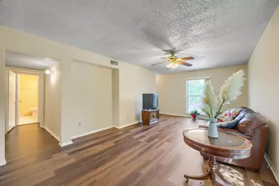 909 E Oltorf Street #201, Austin, TX 78704 - Photo 4