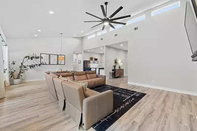 20702 Post Oak Drive, Lago Vista, TX 78645 - Photo 12