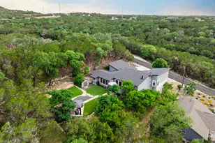 20702 Post Oak Dr, Lago Vista, TX 78645 - Photo 2