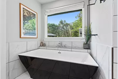 20702 Post Oak Drive, Lago Vista, TX 78645 - Photo 22