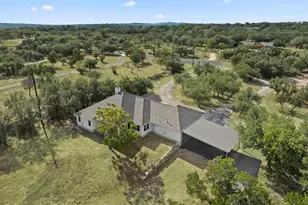 2201 Improver Rd, Spicewood, TX 78669 - Photo 2