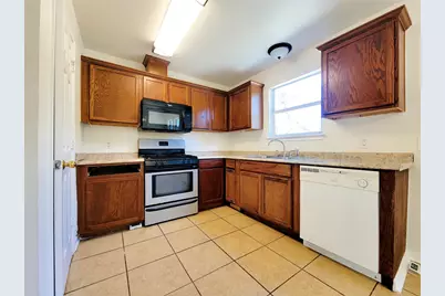 7400 Muffin Drive, Austin, TX 78724 - Photo 10