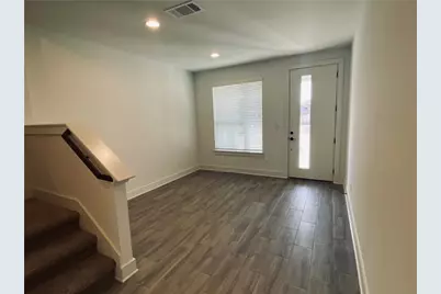 5160 N A W Grimes Boulevard #121, Round Rock, TX 78665 - Photo 6