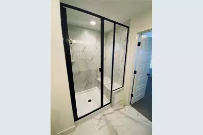 5160 N A W Grimes Boulevard #121, Round Rock, TX 78665 - Photo 10