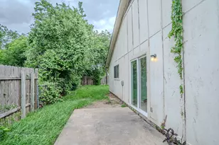 12403 Tree Line Dr, Austin, TX 78729 - Photo 16