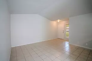 12403 Tree Line Dr, Austin, TX 78729 - Photo 6