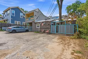1106 W 22nd St, Austin, TX 78705 - Photo 2