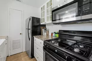 1106 W 22nd St, Austin, TX 78705 - Photo 14