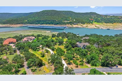 17124 Northlake Hills Drive, Jonestown, TX 78645 - Photo 10