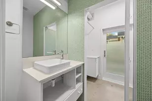 201 Bulian Ln, Austin, TX 78746 - Photo 12