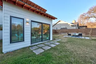 201 Bulian Ln, Austin, TX 78746 - Photo 24