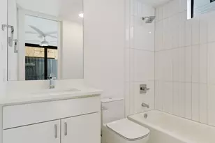 3406 E 17th St, Austin, TX 78721 - Photo 8