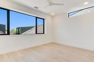 3406 E 17th St, Austin, TX 78721 - Photo 16