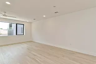 3406 E 17th St, Austin, TX 78721 - Photo 10