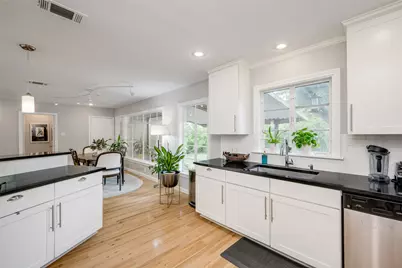 6002 Cary Drive, Austin, TX 78757 - Photo 8