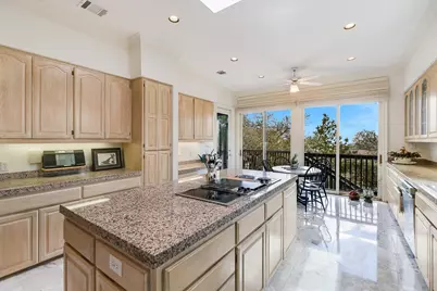 529 Buckeye Trail, West Lake Hills, TX 78746 - Photo 12