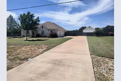 213 Dawn Drive, Liberty Hill, TX 78642 - Photo 2