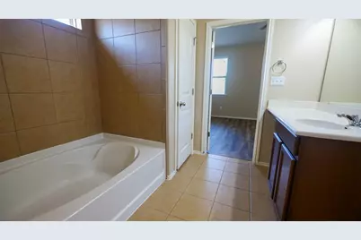 17208 Bridgefarmer Boulevard, Pflugerville, TX 78660 - Photo 10