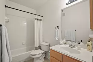 2100 Pipers Field Dr, Austin, TX 78758 - Photo 18