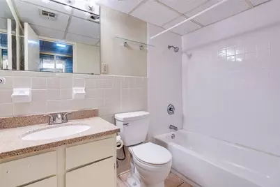 1800 Lavaca Street #214, Austin, TX 78701 - Photo 22