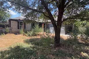 205 Barberry Dr, Georgetown, TX 78626 - Photo 2