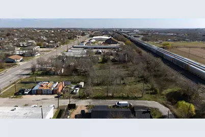 919 W 2nd Street, Taylor, TX 76574 - Photo 26