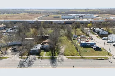 919 W 2nd Street, Taylor, TX 76574 - Photo 20