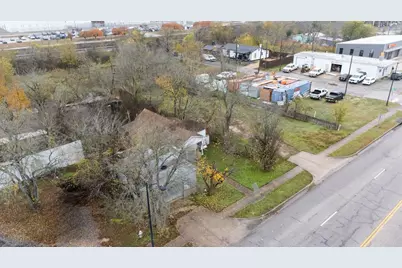 919 W 2nd Street, Taylor, TX 76574 - Photo 16