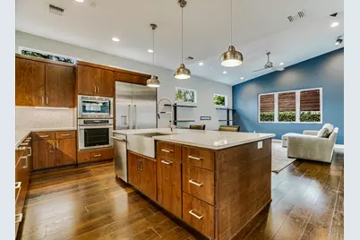 2109 W 12th Street, Austin, TX 78703 - Photo 10