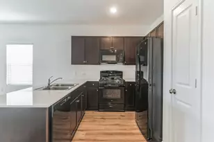 2808 Schwartz Ln, Pflugerville, TX 78660 - Photo 4