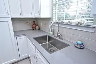 600 Grand Prairie Cir, Dripping Springs, TX 78620 - Photo 8