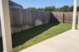 657 Los Olives Ln, Liberty Hill, TX 78641 - Photo 2