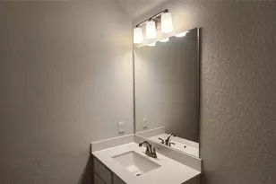 657 Los Olives Ln, Liberty Hill, TX 78641 - Photo 18