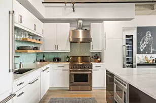 800 W 5th St, Austin, TX 78703 - Photo 10